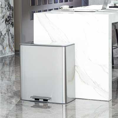 Accueil Cuisine Pedale de pied en acier inoxydable poubelle de déchets 56L Capacité Souple boucle de seau intérieur